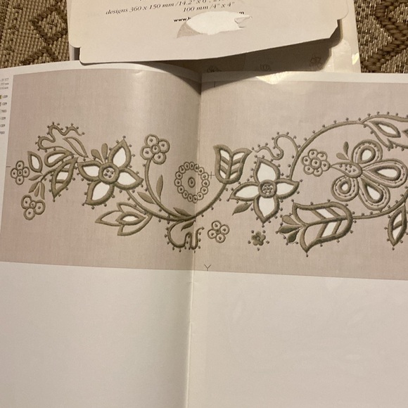 Husqvarna Viking Venetian Embroidery’s by Margitt Grimm No. 165 - Picture 6 of 11